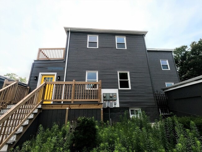 property at 2 Sunnyside St