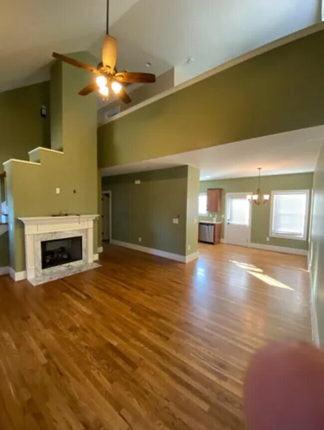 22 Twin Oaks Dr in Nashville, TN - Building Photo - Building Photo