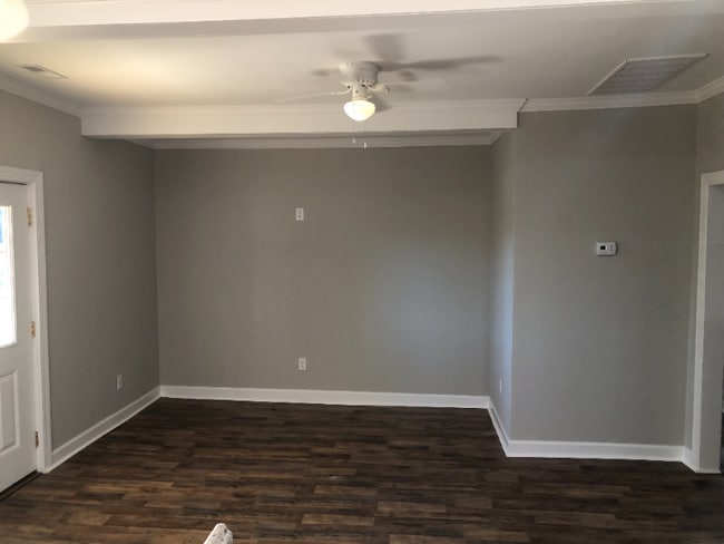 106 Corbett St in Snow Hill, NC - Foto de edificio - Building Photo