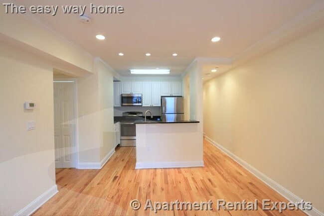 1 Chauncy St, Unit #18 in Cambridge, MA - Foto de edificio - Building Photo