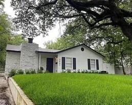 2407 Winsted Ln in Austin, TX - Building Photo