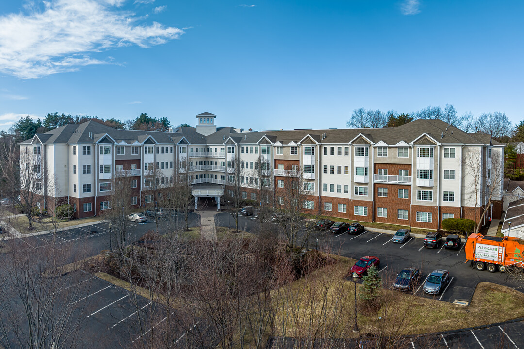 Somerset Condominiums in West Hartford, CT - Building Photo