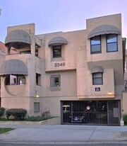 2349 S Bentley Ave in Los Angeles, CA - Building Photo