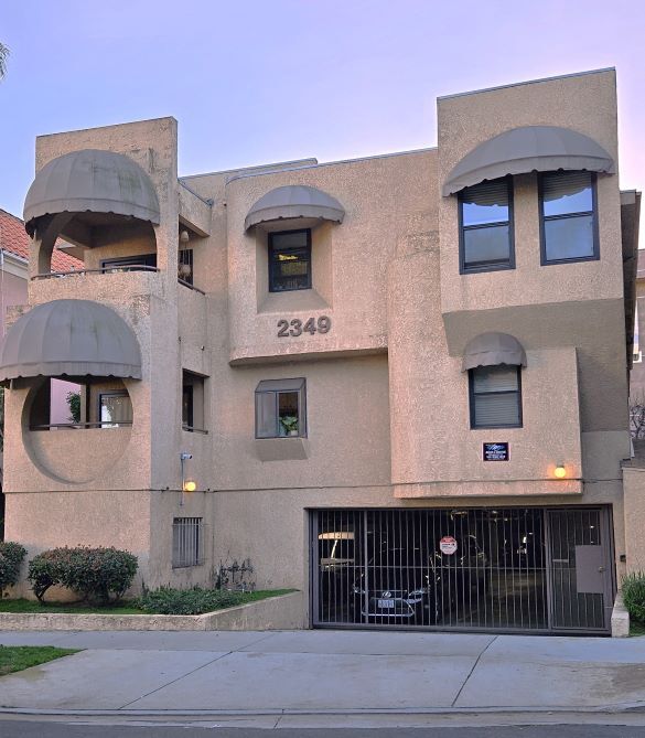 2349 S Bentley Ave in Los Angeles, CA - Building Photo
