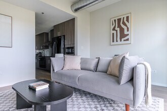 211 W Scott St in Chicago, IL - Foto de edificio - Building Photo