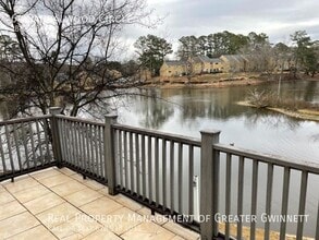 64 Sandalwood Cir in Lawrenceville, GA - Building Photo - Building Photo