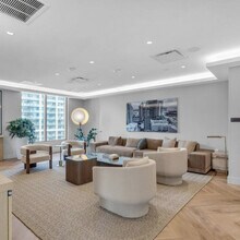 115 NE 5th St in Miami, FL - Building Photo - Building Photo