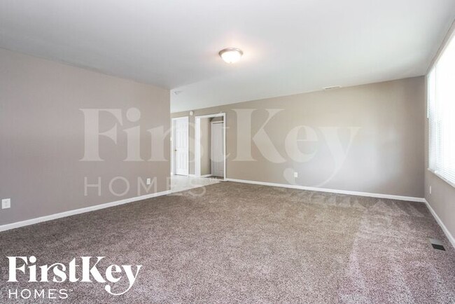 1834 Rockford Rd in Indianapolis, IN - Building Photo - Building Photo