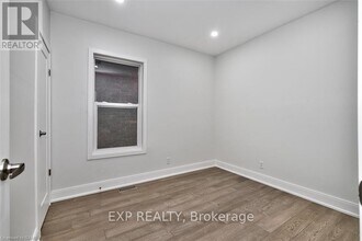 734 Cannon St E in Hamilton, ON - Building Photo - Building Photo