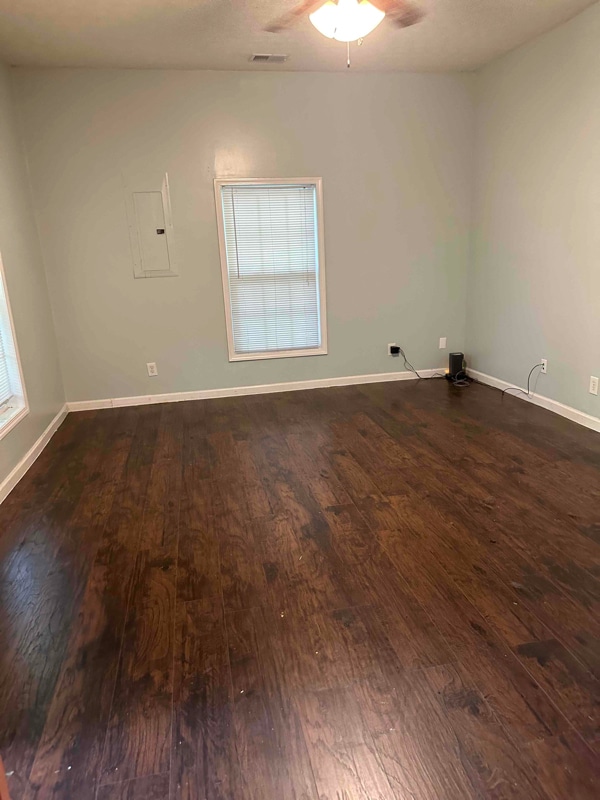 104 Maple St in Irvington, KY - Building Photo - Building Photo