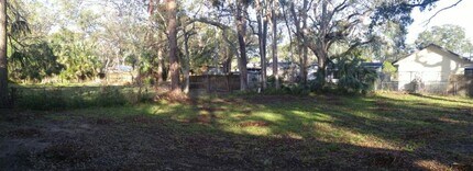 556 Lambright Rd in South Daytona, FL - Building Photo - Building Photo