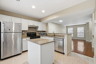 8074 Sebon Dr in Vienna, VA - Building Photo - Building Photo