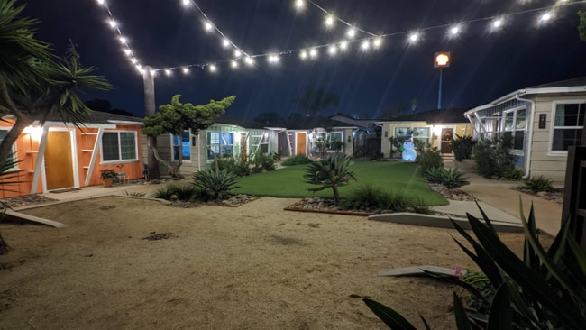 4885 Naples St in San Diego, CA - Foto de edificio - Building Photo