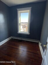7 Wilbur St-Unit -2nd Fl in Albany, NY - Foto de edificio - Building Photo