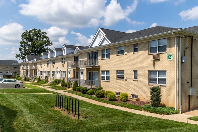 Delaware Heights in Ewing, NJ - Building Photo - Building Photo