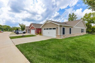 Redwood Miami Township SR 28 in Loveland, OH - Building Photo