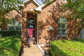 8013 Springmoss Dr in Plano, TX - Building Photo - Building Photo