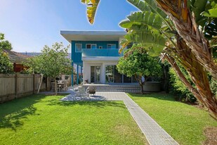 611 Flower Ave in Los Angeles, CA - Building Photo