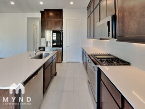 9027 Skye Treeline St in Las Vegas, NV - Building Photo - Building Photo