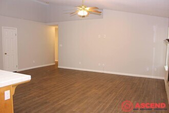 6303 Redinger St in Bakersfield, CA - Building Photo - Building Photo