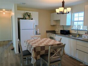 12 Valdez Rd in Monte Alto, TX - Building Photo - Building Photo