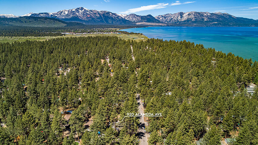 920 Alameda Ave in South Lake Tahoe, CA - Building Photo