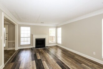 1200 Woodstream Dr in Lawrenceville, GA - Building Photo - Building Photo