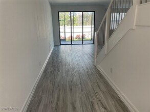 7630 Rockefeller Dr in Naples, FL - Building Photo - Building Photo