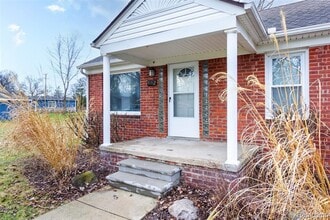 9712 Cherokee St in Taylor, MI - Building Photo - Building Photo