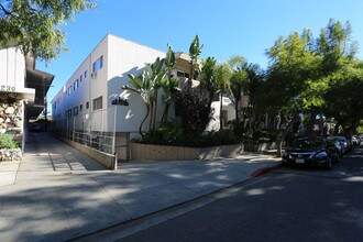 1226 N Fuller in West Hollywood, CA - Building Photo - Building Photo