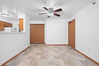 City View Apartments in West Bend, WI - Building Photo - Building Photo