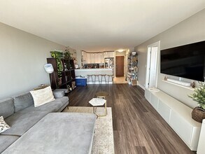 5601 N Sheridan Rd in Chicago, IL - Building Photo - Building Photo