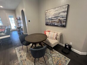 404 Peakside Cir in Dripping Springs, TX - Building Photo - Building Photo