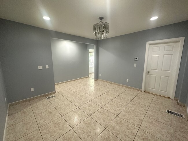 348 Front St in Dunellen, NJ - Building Photo - Building Photo