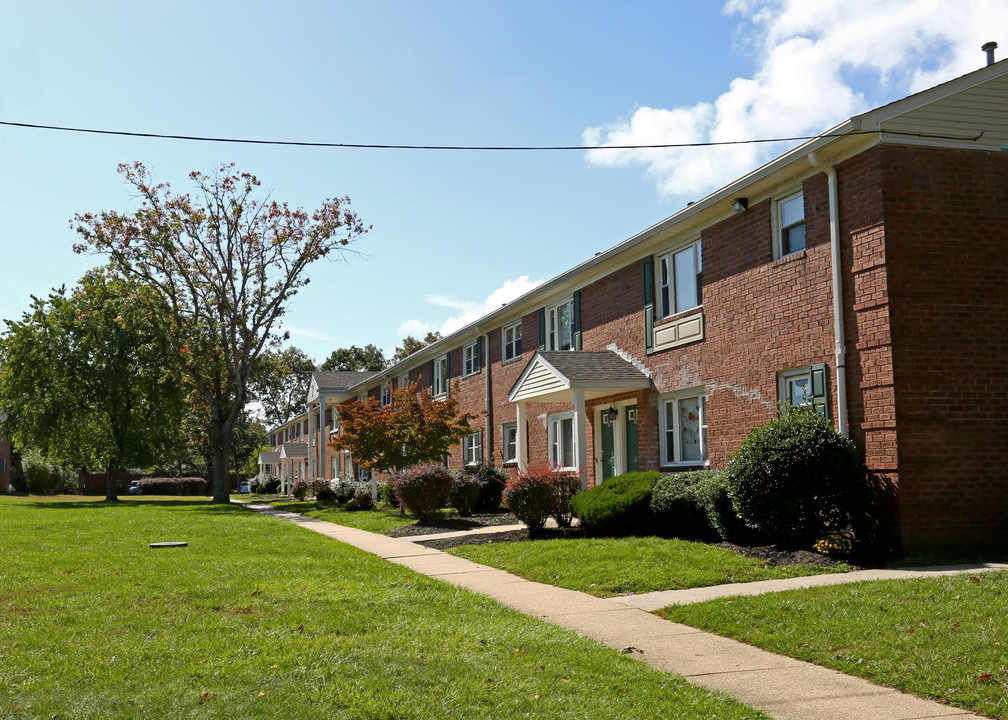 Walnut Bay Apartments in Toms River, NJ - Foto de edificio