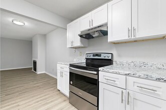 5400-5600 E 84 Terrace in Kansas City, MO - Building Photo - Building Photo