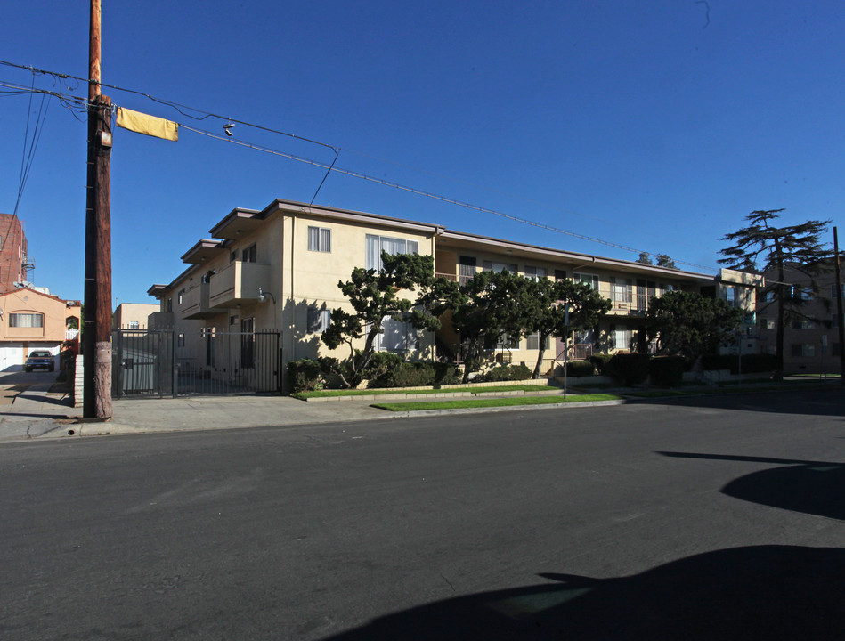 1201 N Berendo St in Los Angeles, CA - Foto de edificio