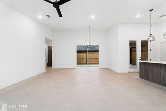 4519 22nd Pl in Lubbock, TX - Building Photo - Building Photo