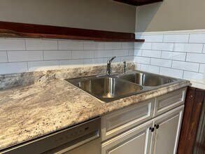 78 Vernon St, Unit #3 in Worcester, MA - Foto de edificio - Building Photo