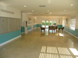 4500 N Federal Hwy, Unit 328D in Lighthouse Point, FL - Building Photo