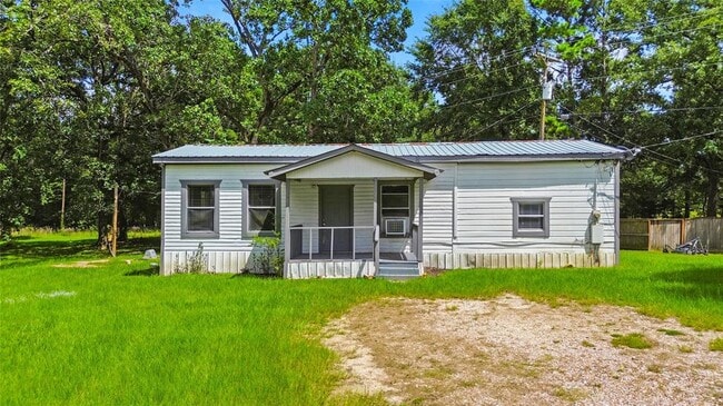 property at 8 Jackson Rd