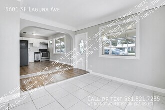 5601 SE Laguna Ave in Stuart, FL - Building Photo - Building Photo