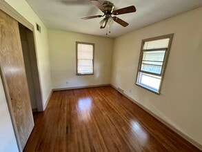 73 Faircrest Dr in Hutchinson, KS - Building Photo - Building Photo