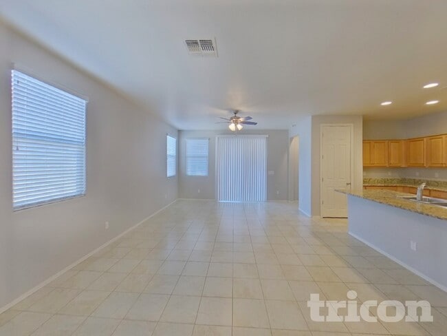 41038 W Portis Dr, Unit 8 in Maricopa, AZ - Building Photo - Building Photo