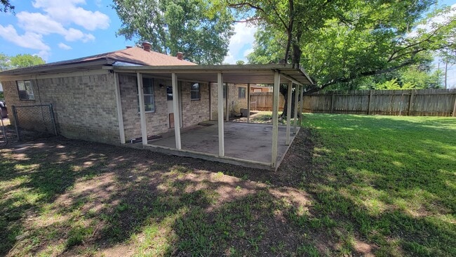 4909 Dahlia Dr in Bossier City, LA - Building Photo - Building Photo