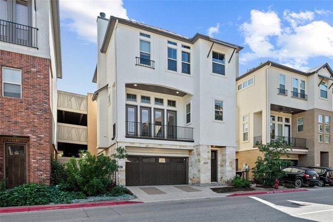 property at 13518 Galleria Cir