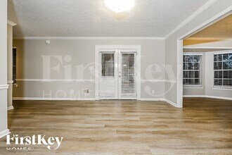 210 Sharon Acres Ct in Stockbridge, GA - Foto de edificio - Building Photo