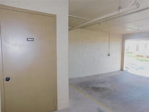 1843 Golf View Dr in Tarpon Springs, FL - Foto de edificio - Building Photo