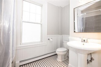 218 1/2-193 Power St in Providence, RI - Building Photo - Building Photo