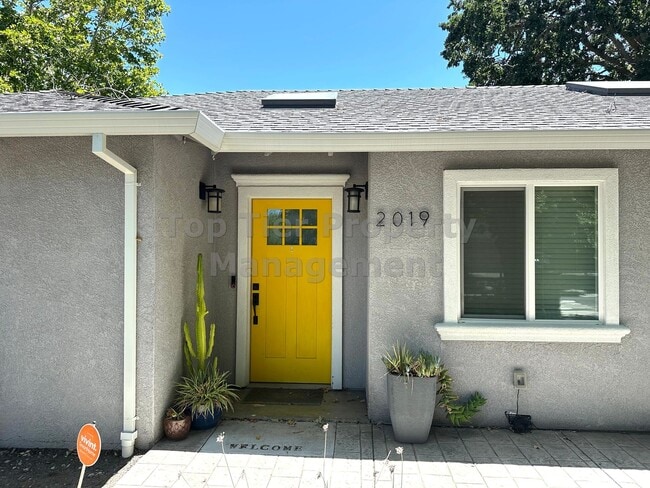 2019 Elinora Dr in Pleasant Hill, CA - Foto de edificio - Building Photo